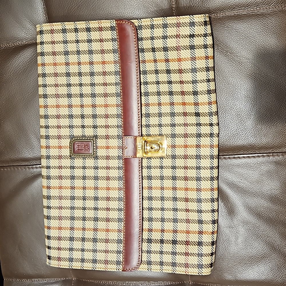 DAKS COMPUTER LAPTOP CASE/PORFOLIO BUSINESS CASE